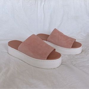 VINCE
Suede Cutout Accent Slides